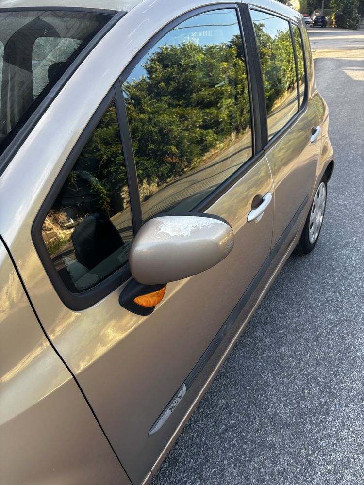 Carro Renaut Modus