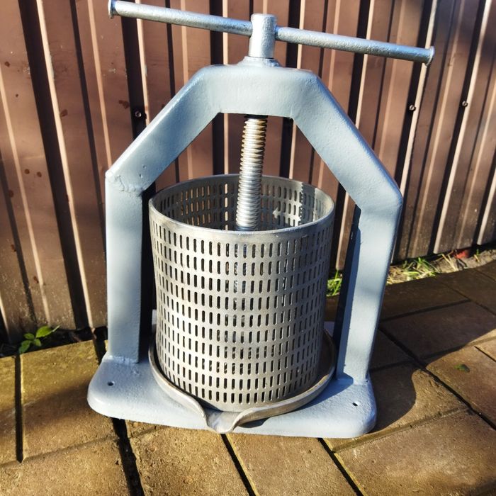 Садовый прес для отжима сока СССР