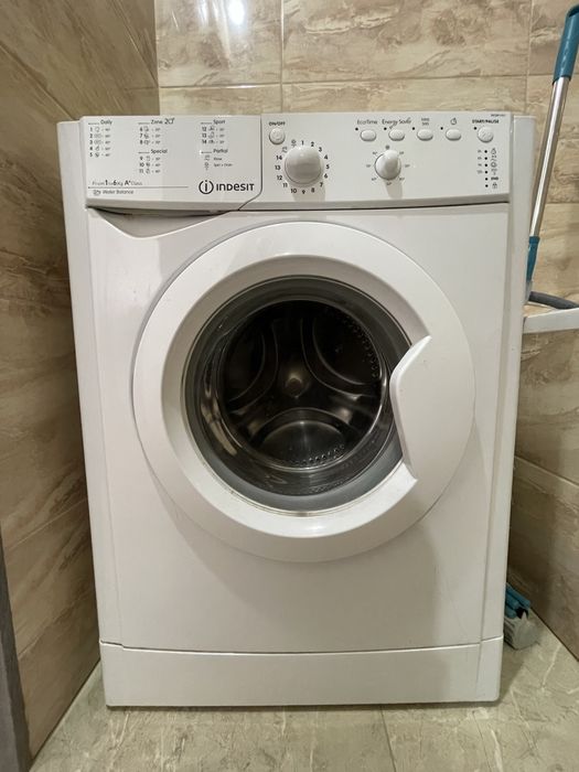 Продам стиральную машинку 6кг