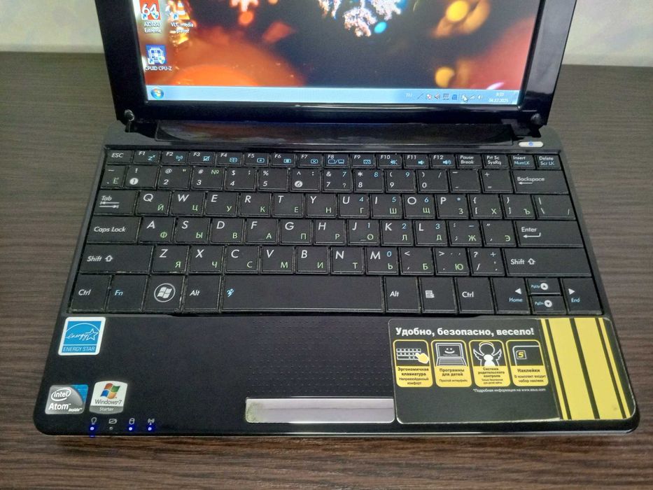 Нетбук ASUS,4 часа батарея,Atom N450,1GBDDR2,160HDD+зарядка