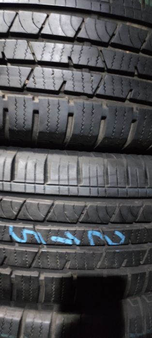 Pneus 215/65/16 continental semi novos