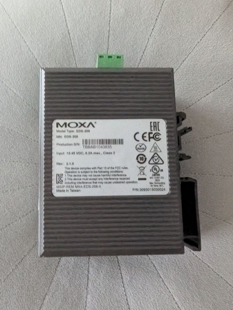 MOXA EDS-208 Switch