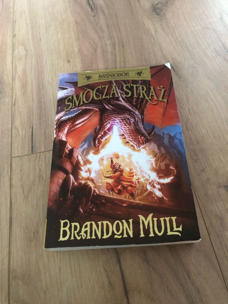 Smocza straż Brandon Mull