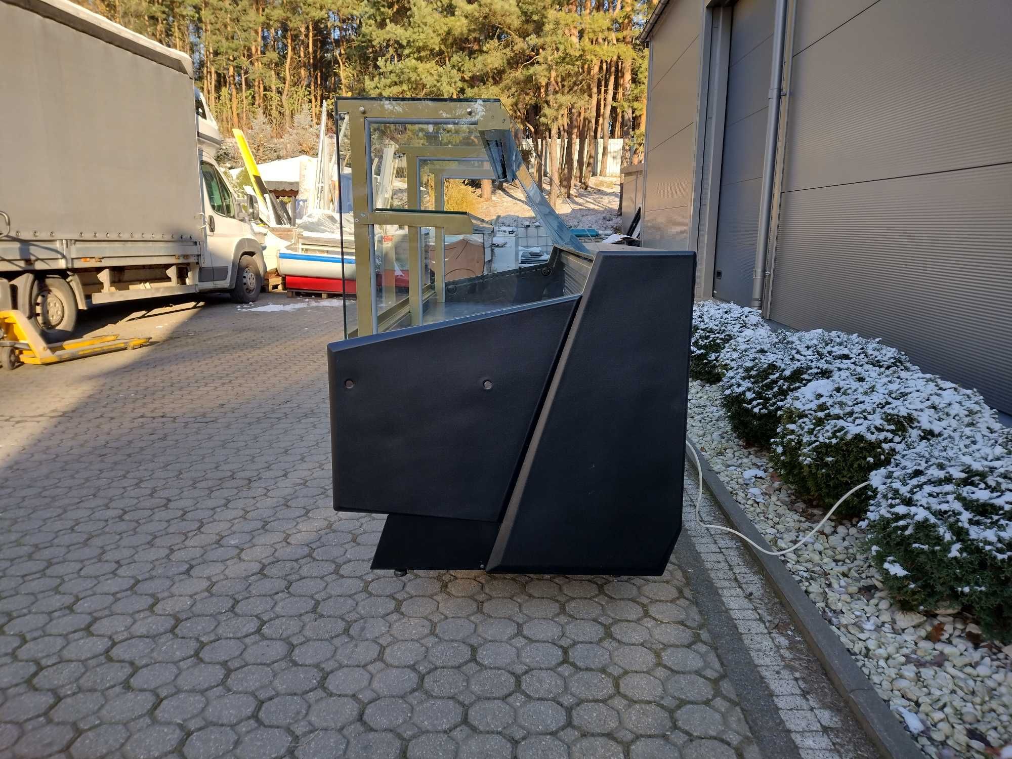 Lada witryna chłodnicza IGLOO SUMBA 2m i inne urządzenia. GWARANCJA!!!