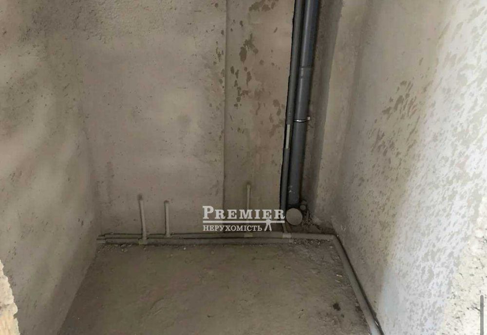 Продам трикімнатну квартиру з власним АОГВ