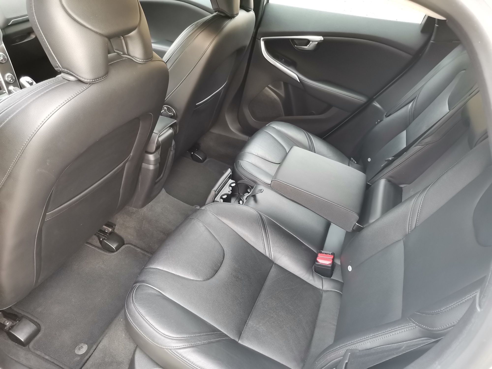 Volvo V40 - Summum