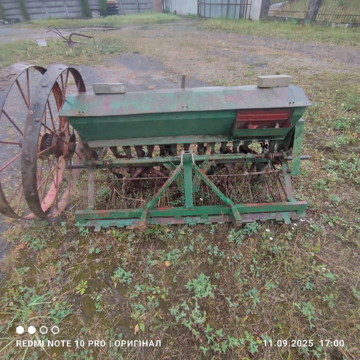 Бункер бачок до сівалки, сивалки, колеса, шестерні, сушники Польща.