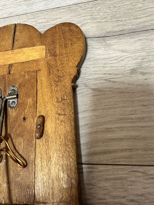 Антикварна різьблена дерев’яна рамка (1930-ті, Карпати)