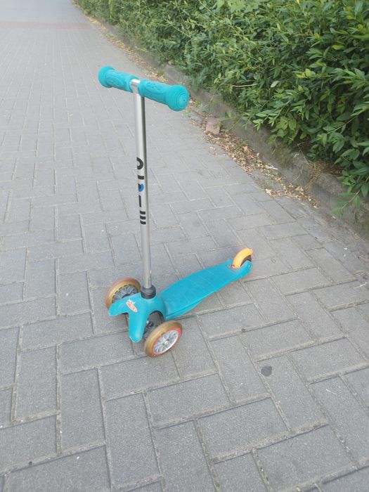 Hulajnoga Micro Mini niebieska zielona balansowa trójkołowa
