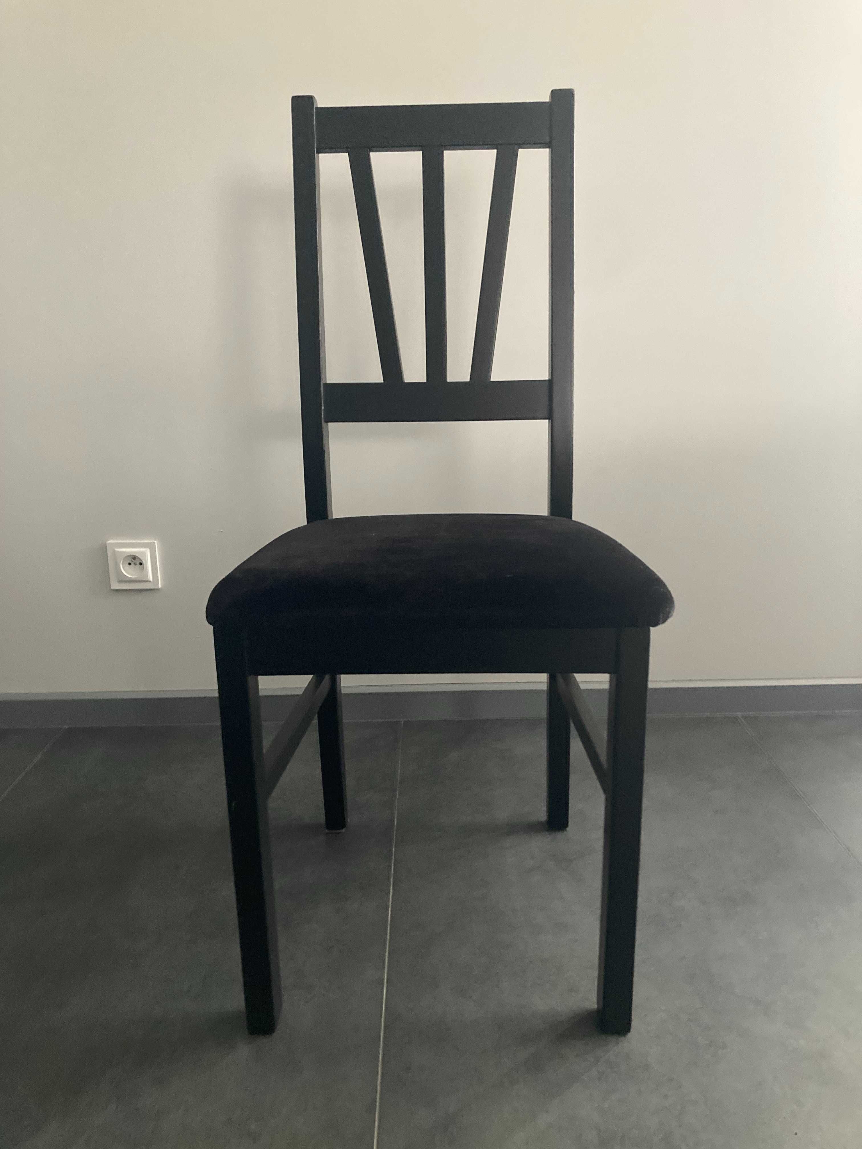 Nowoczesne i solidne krzesła drewniane - 6 sztuk