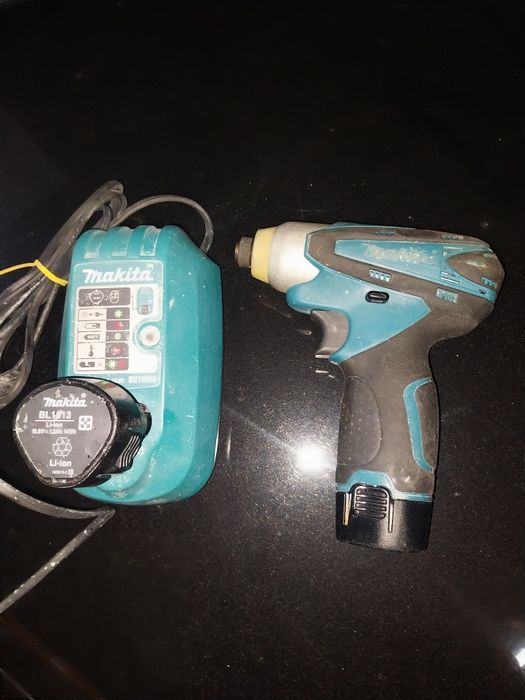 Makita Zakretarka TD090D 10.8v