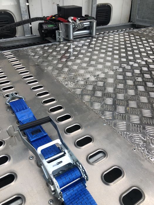 Wypożyczalnia Autolawet Wynajem Lawety Aut Osobowych Samochodów najem