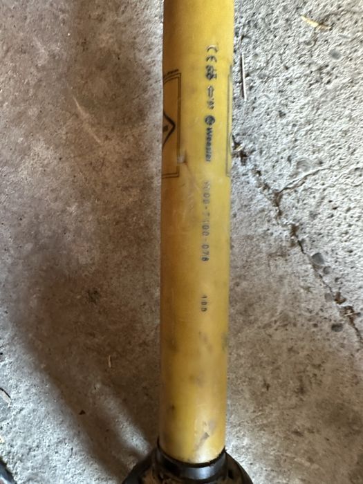 Wał przegubowy  teleskopowy