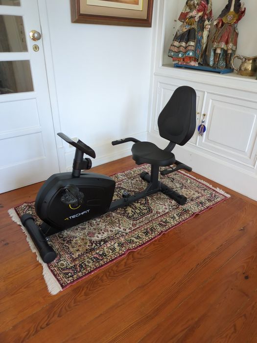 Bicicleta estacionária nova