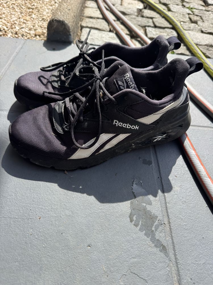 Adidasy  reebok 42