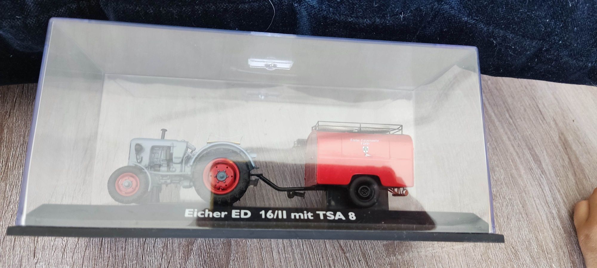 Trator Schuco Eicher