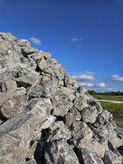 Grys granitowy fr. 16-22mm, kamień dalmatyńczyk, kamień ozdobny