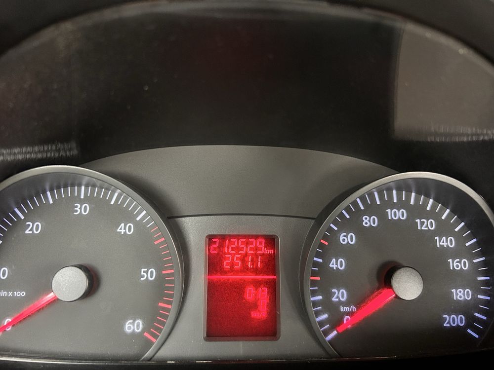 Volkswagen Crafter 2.5 tdi KLIMA 7 osób dubel doka skrzynia