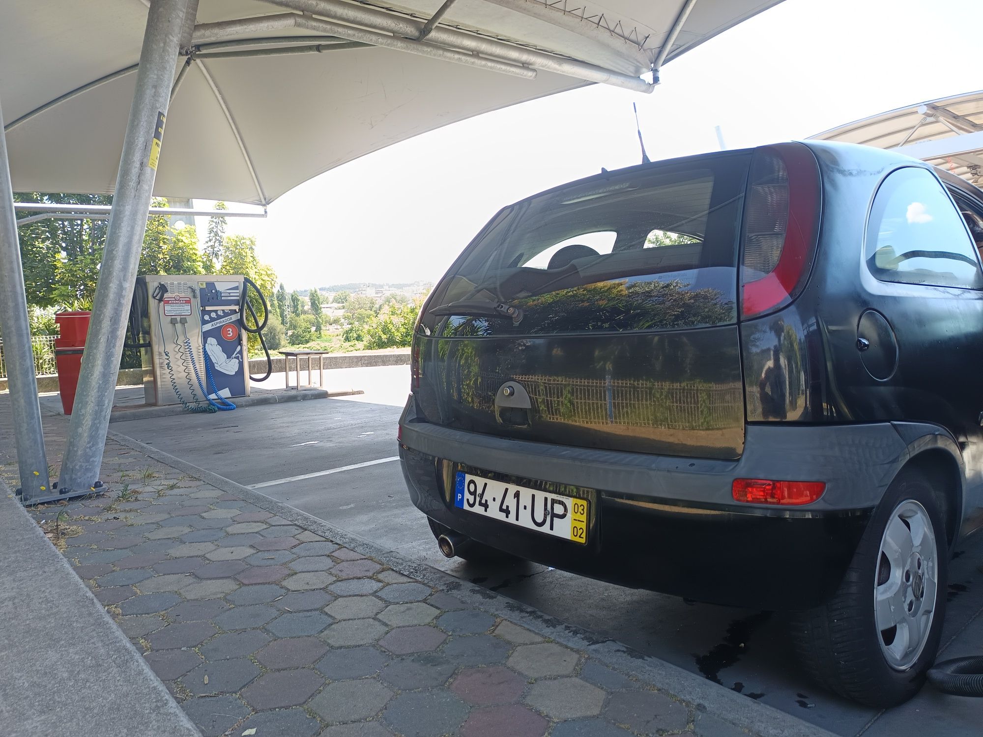 Oportunidade |Opel Corsa 1.2 (2003) Mecânica Top, Só Falta Panela!
