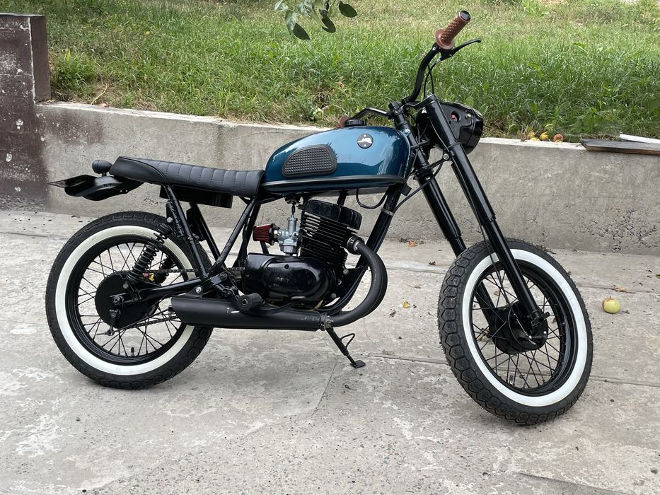 Мотоцикл cafe racer ВОСХОД