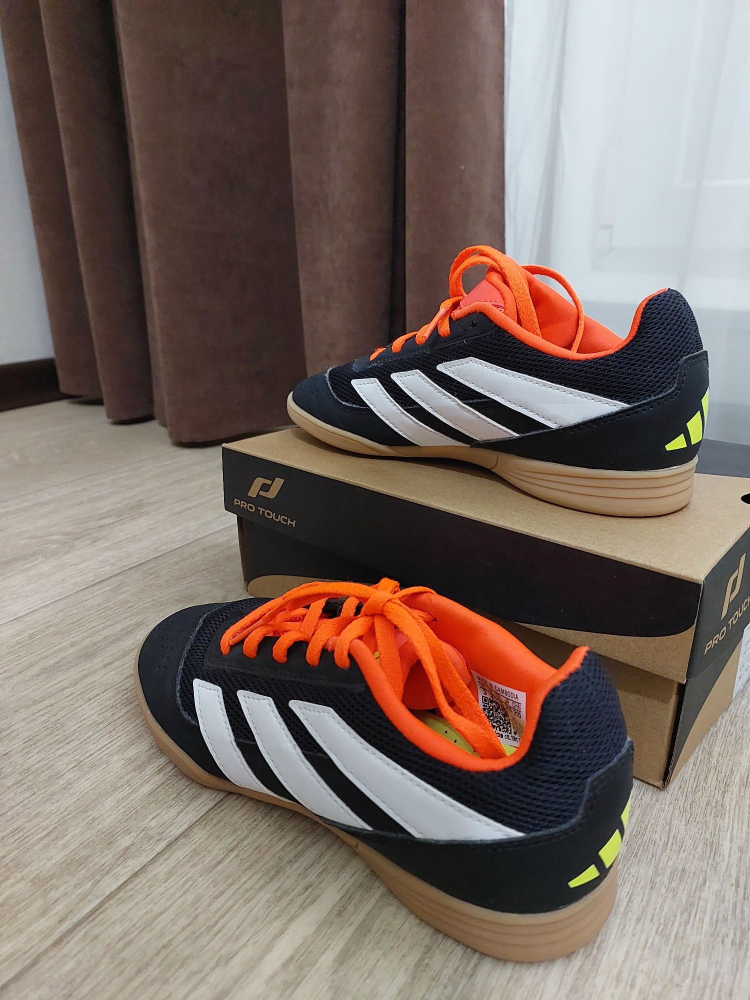 Футзалки, кеди, буци Adidas Predator
