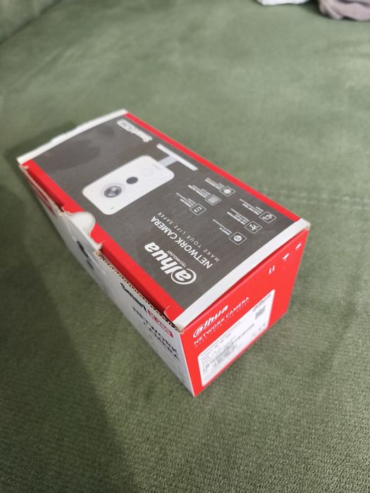 Продам IP камера Dahua кубічна DH-IPC-K42P + карта пам'яті на 128GB