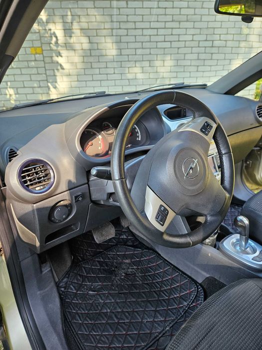 Продаєтся Opel Corsa 1.2