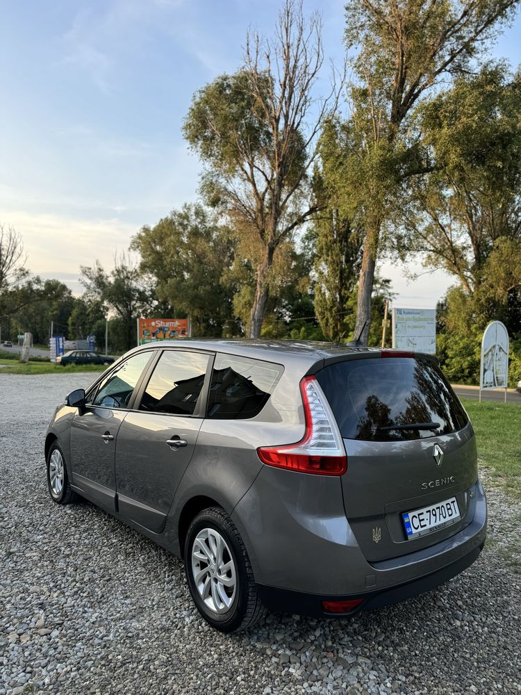 Renault Grand Scenic 2012 року, 1.5 дизель.