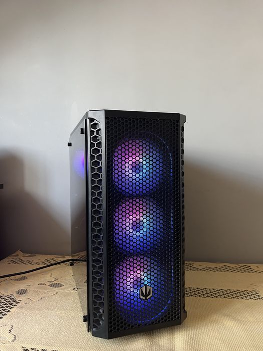 Komputer Gamingowy (Rtx 2070 super OC, Ryzen 5 5600, chłodzenie wodne)