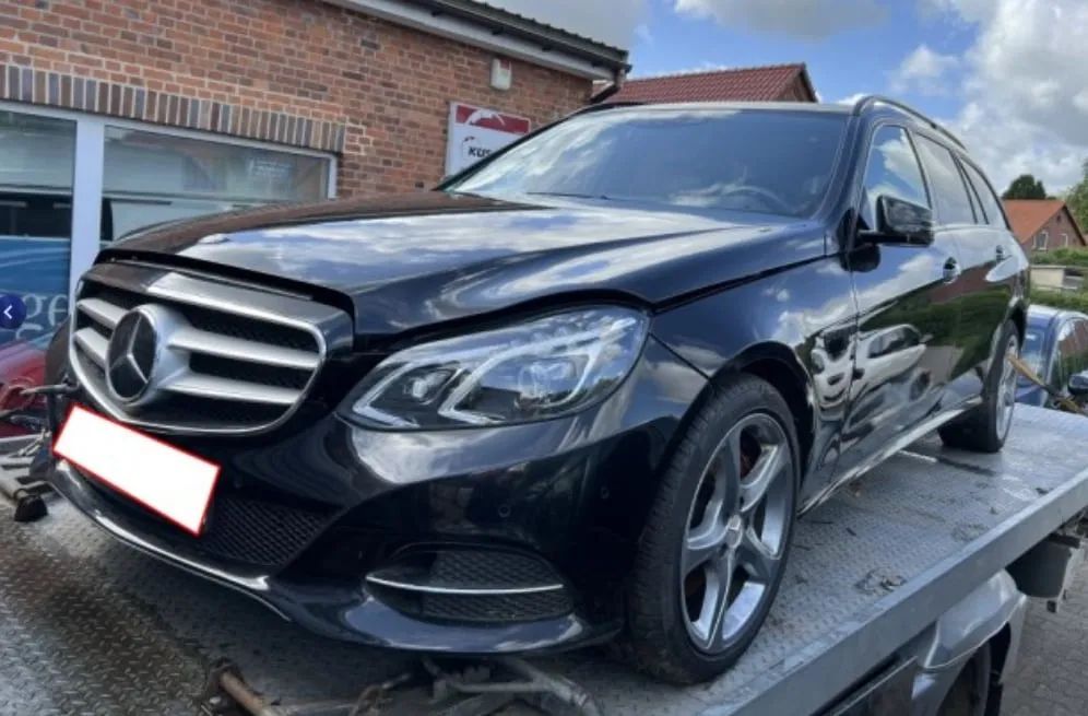 Mercedes-Benz Klasa E Uszkodzony silnik