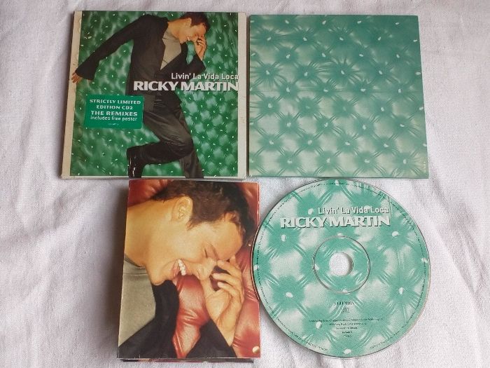 CD  - Ricky Martin 1999 г., Claddagh Ring Celtic - картина