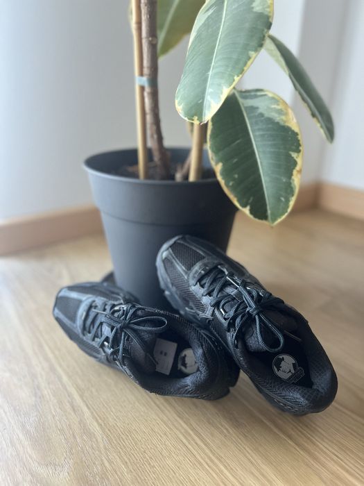 Nike Zoom Vomero 5 Triple Black