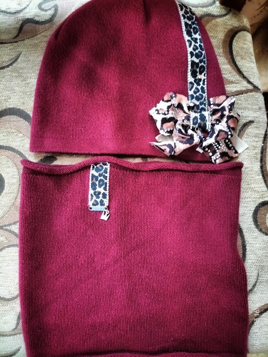 комплект шапка і снуд для дівчинки на 3 роки осінь-весна