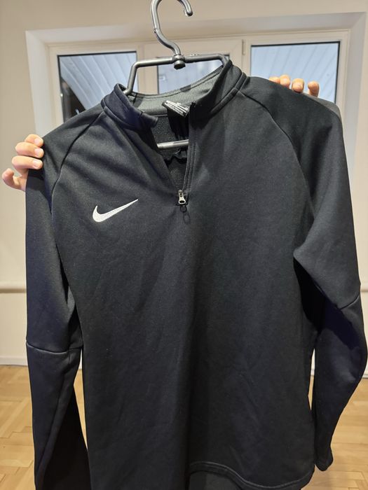 Продам кофту Nike