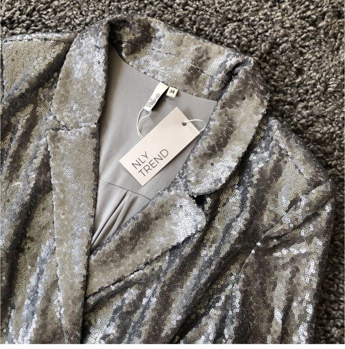 Сукня, пбо подовжений блейзер в паєтки