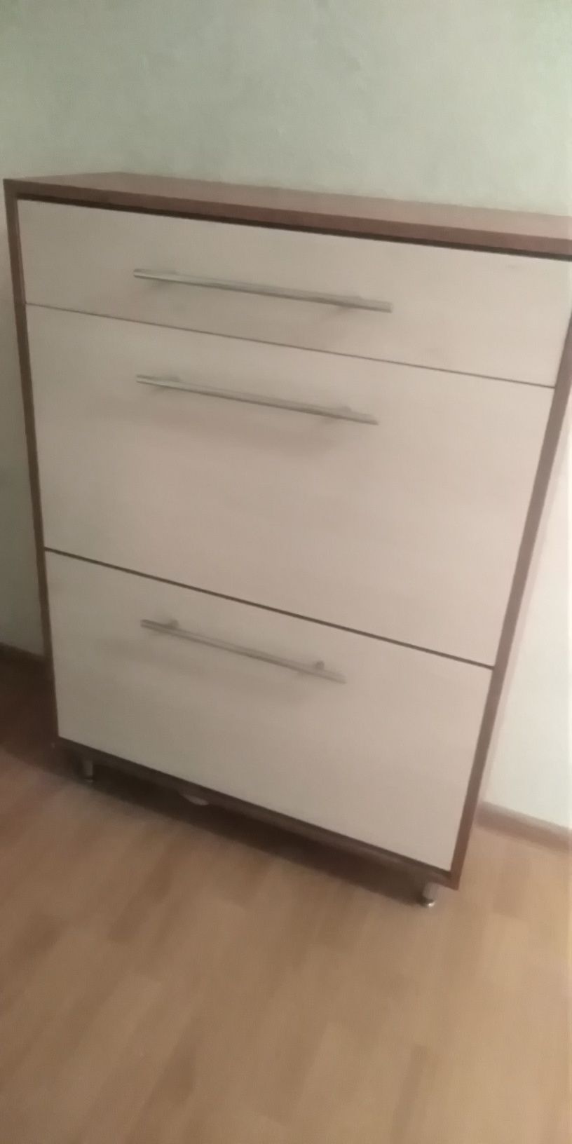 Продам шафу в прихожу