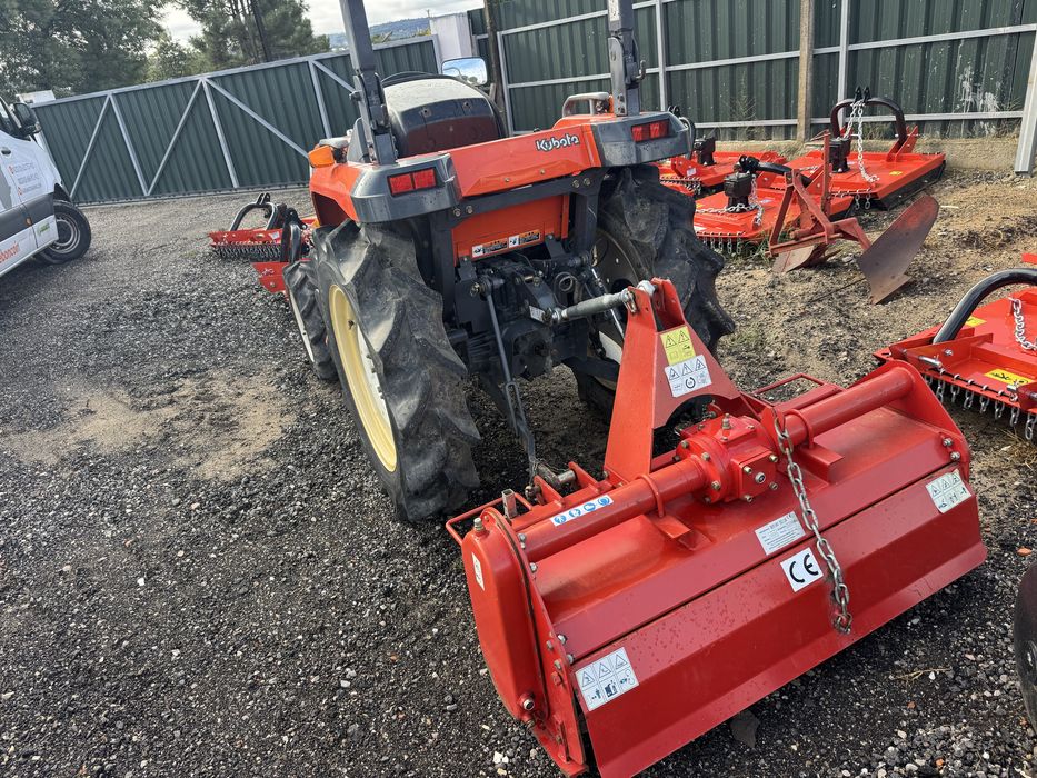 Trator kubota direçao hidraulica 21cv
