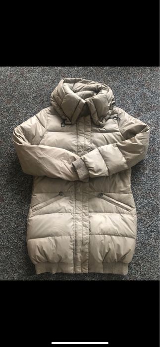 Damska kurtka zimowa z kapturem