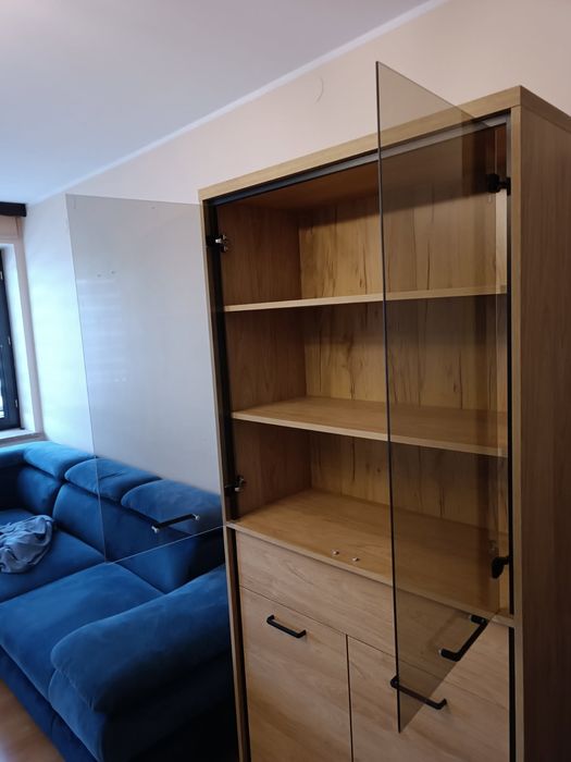 Witryna szafka komoda szklana salon