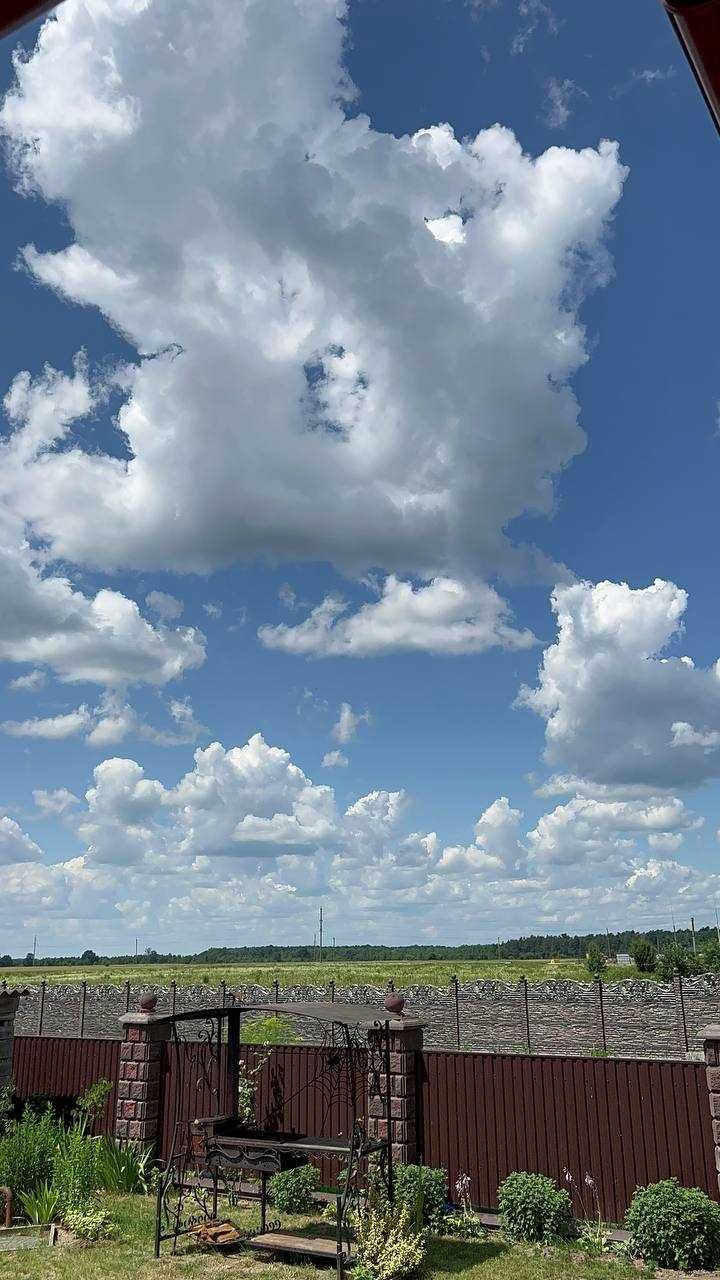 Продаж розкішного будинку м. Цумань