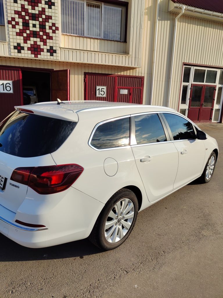 Opel Astra j 1.6 turbo