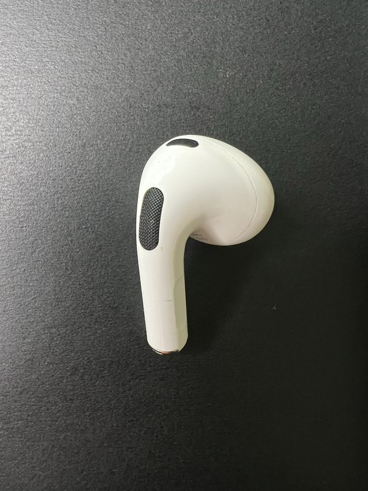 Продаю AirPods 3 ПРАВЫЙ Оригинал АирПодс 3 правий Оригінал