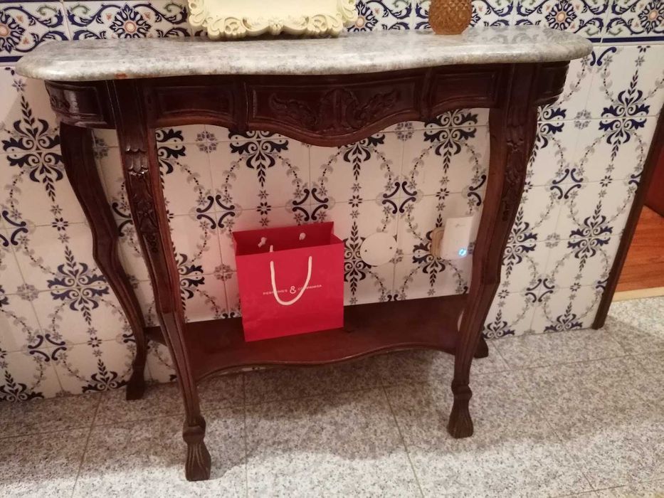 Mesa Cardência de mármore