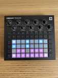 Novation circuit tracks groovebox sampler syntezator