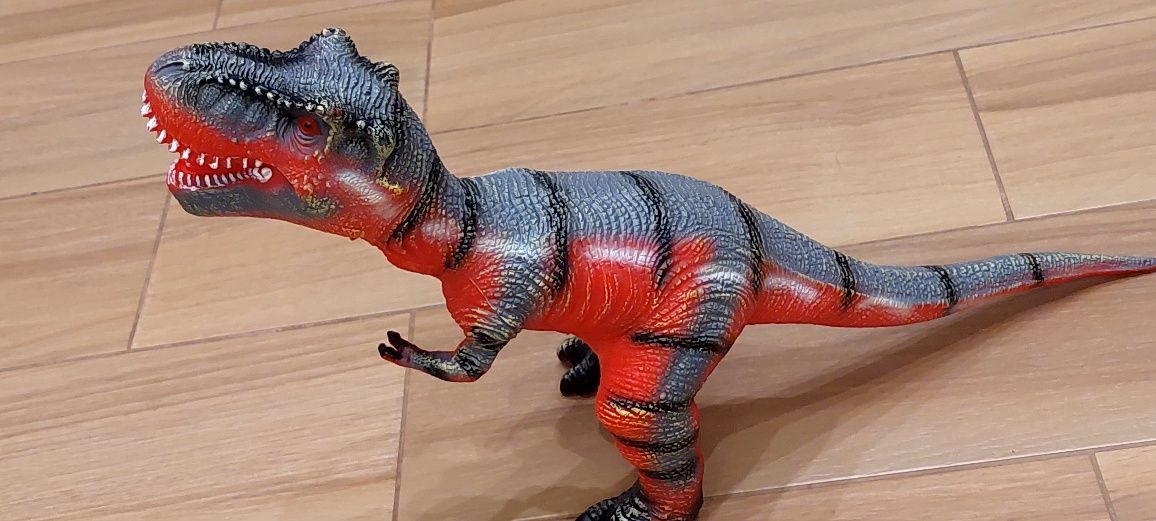 Dinozaur wydający dźwięki
