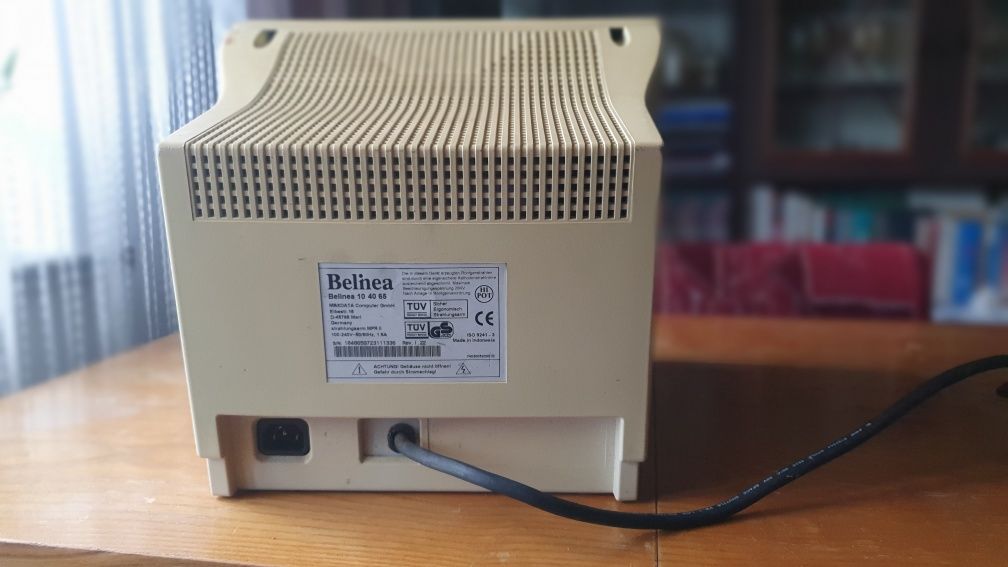 Monitor CRT Belinea
