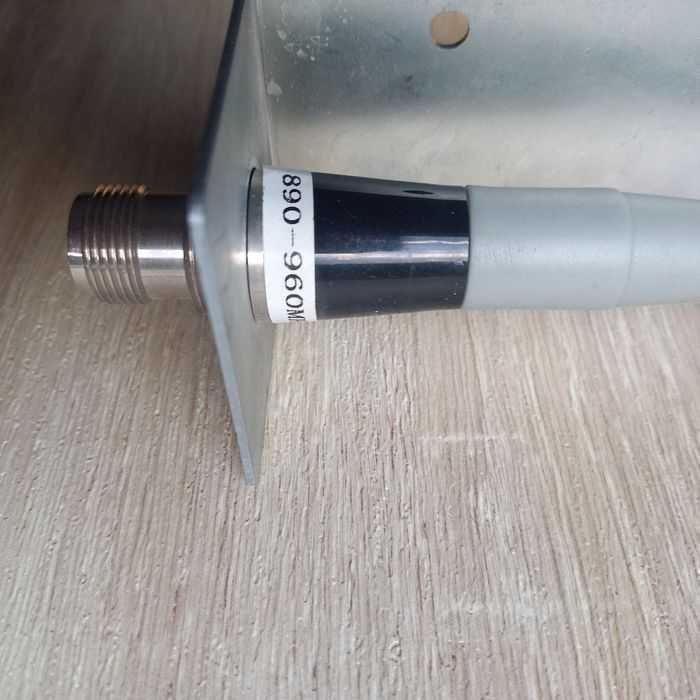 Wzmacniacz zasięgu sygnału GSM JOKER 5000 z anteną