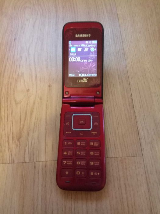 Зручний телефон Samsung LaFleur GT-E2530 «жабка» справний