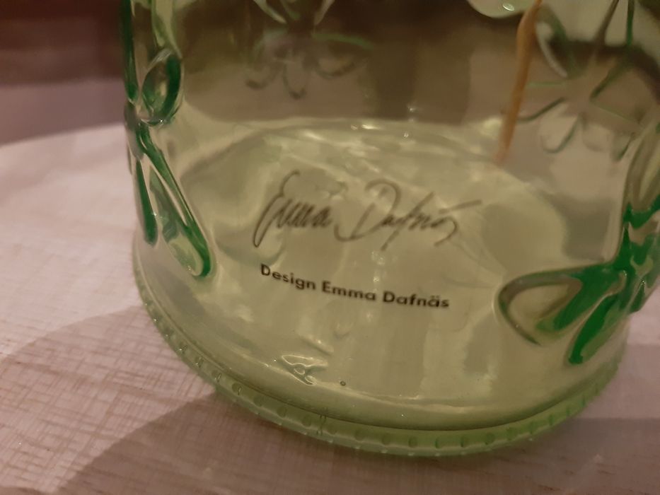 Stary wazon butelka wazonik Ikea made in Russia projektu Emma Dafnas