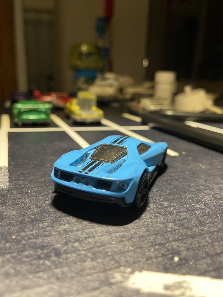 17’ Ford GT - Loose - blue - Hotwheel